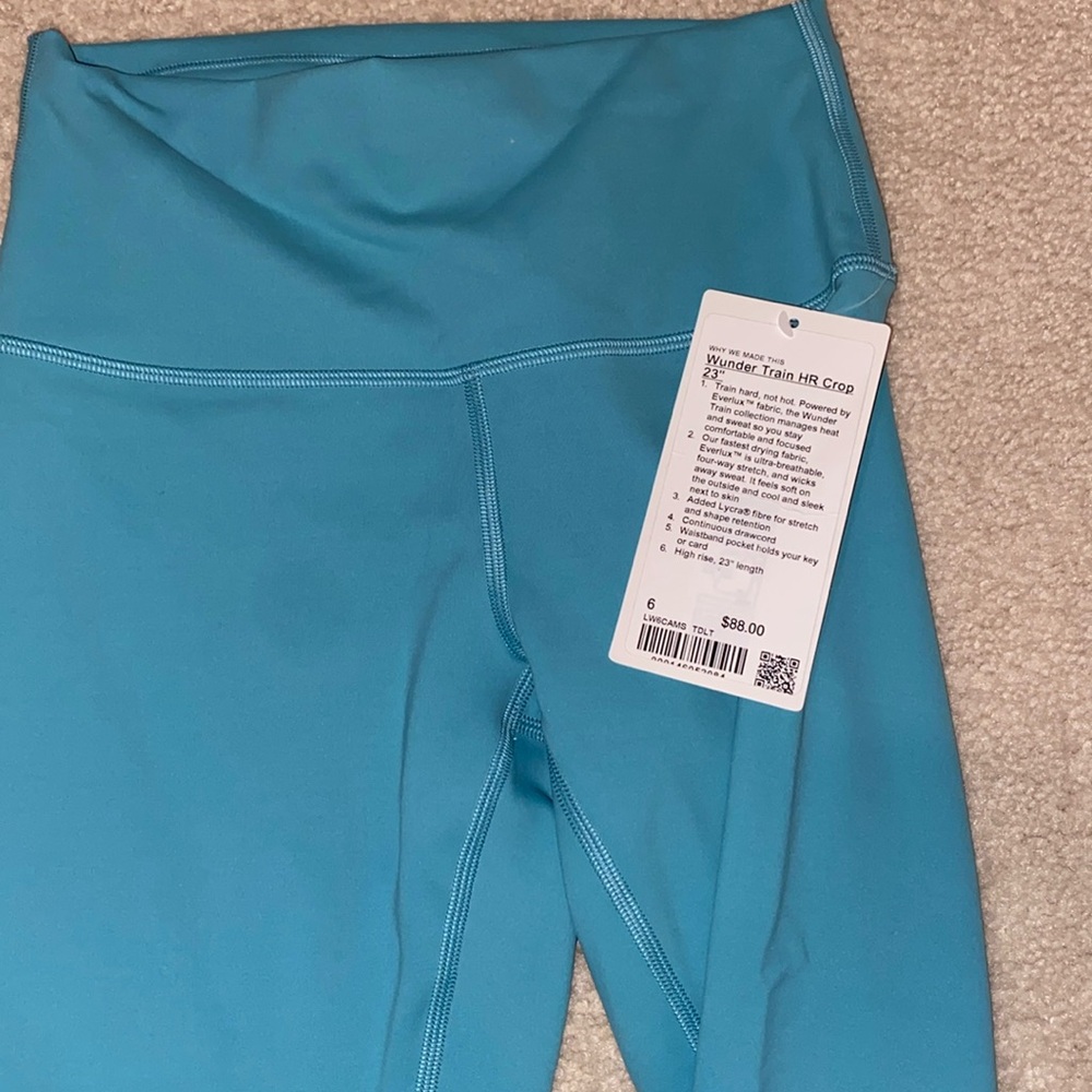 NWT Lululemon Wunder Train HR Crop 23” size 6